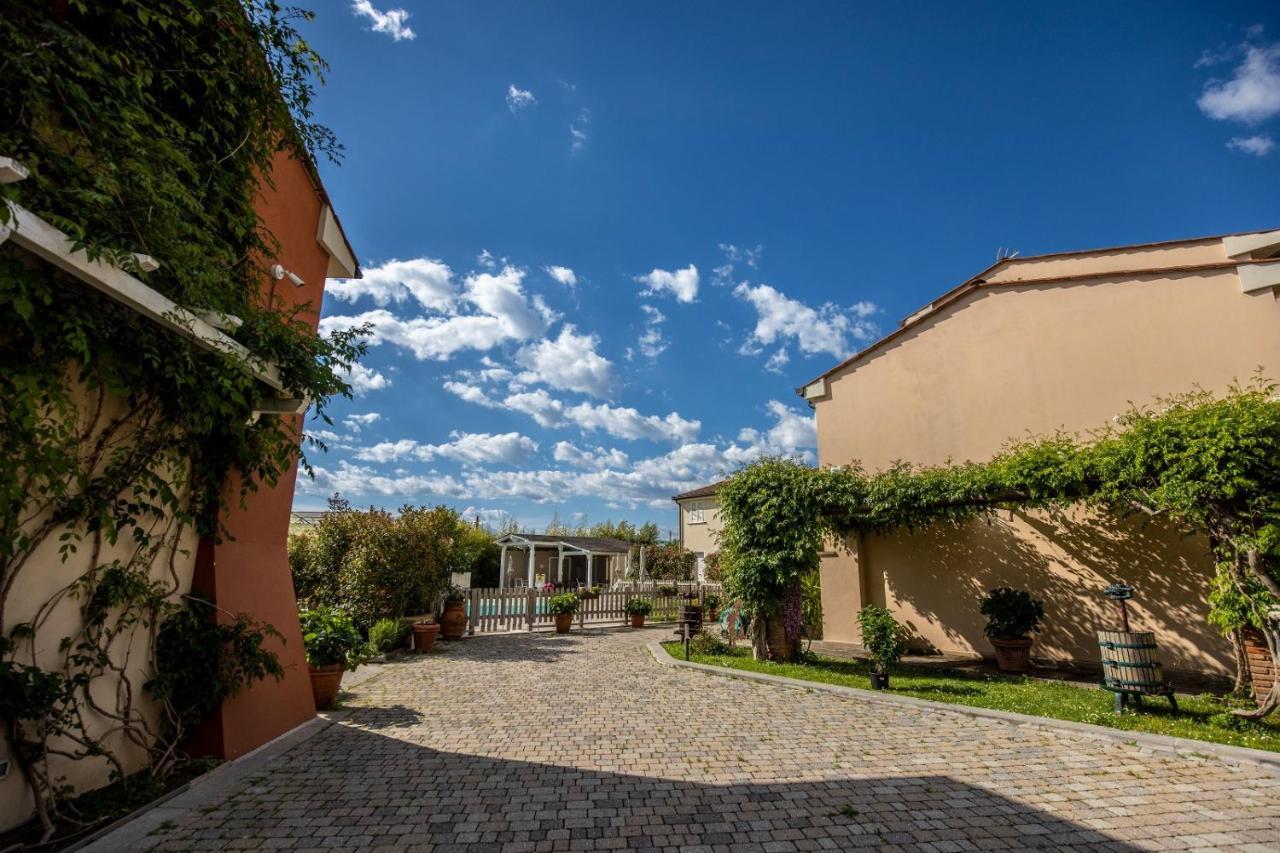 Il Tremarino Aparthotel Camaiore Kültér fotó